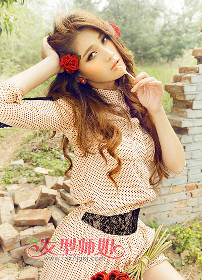 ����Ů�������� ���ŷ������ظ���ת�ﶬ