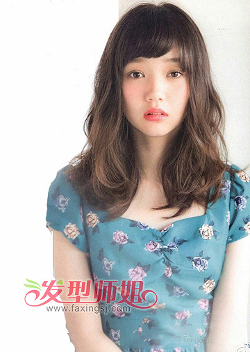 梨花烫内扣卷发型图片 梨花烫内扣卷发型图片学生