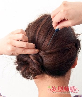 �ж̷�����̳��ÿ��Ļ���ͷ ����̷������Ứ��ͷ