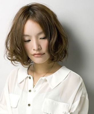 女士定位烫发型是什么样的 非主流女生定位烫发型