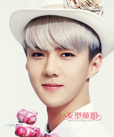 男人染什么白色头发好看 男生染白色头发