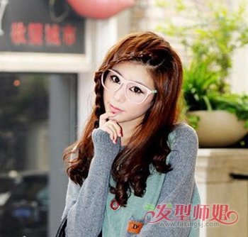 初一生女生发型头发长到肩膀 头发长怎样梳有活力
