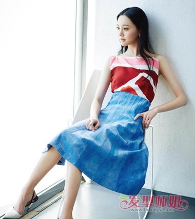 女星街拍郑爽最清新 郑爽那些不容错过的清新发型