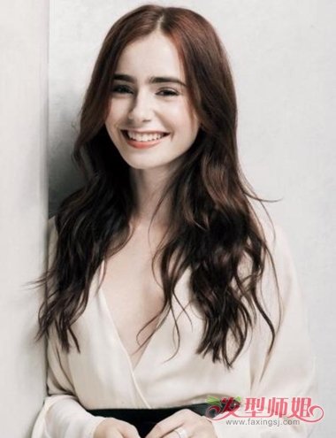 lily collins����һЦ������ Lily Collins���ʷ��ͺ�����