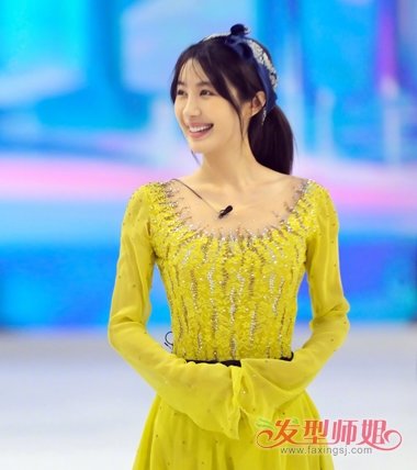 冰上的李菲儿发型 滑雪服也能美丽动人