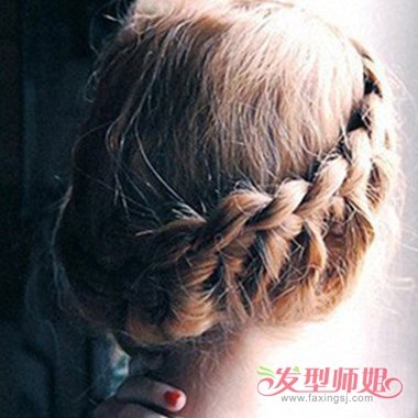 ޽Сӵı෢ 19Ů