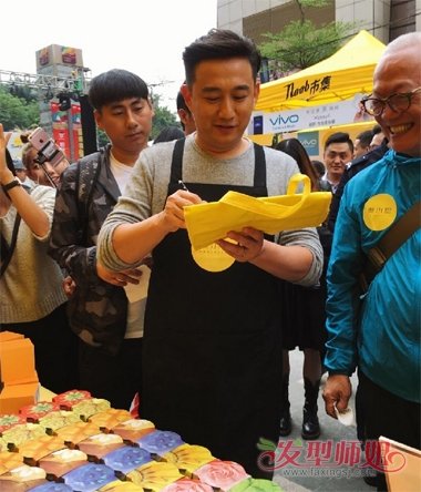 向往黄磊何炅大华完结不悲伤 现场两人发型大比拼