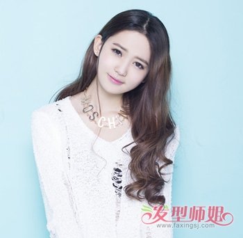 女生比较蓬的大波浪发型 大波浪发型怎样护理