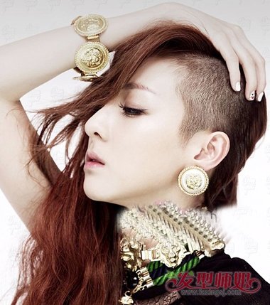 女生两边头发剃掉发型 左右剃掉发型