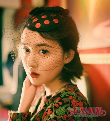 短发戴发片头顶蓬松发型 女生头顶高起蓬松短发发型