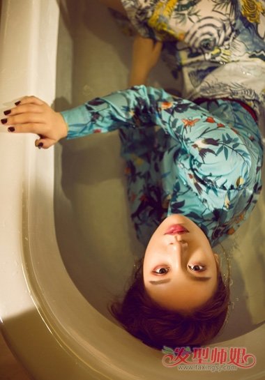 ��������ת���ŷ�����ͷ â������С���������ҷ�