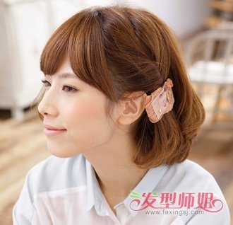 短发如何戴橡皮筋发带 短发女生怎么系发带