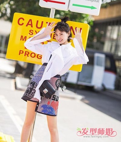 神龙茂最新街拍变身鬼马少女 神龙茂减龄又时尚的中短发发型