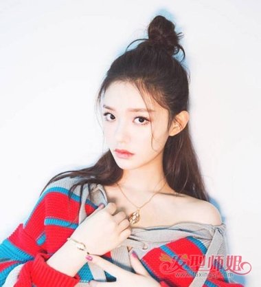 女生韩式凌乱蓬松扎发发型 凌乱自然盘发发型