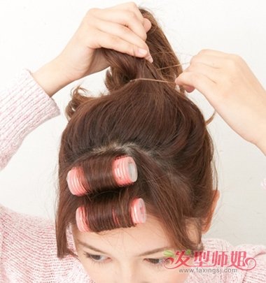 14岁小女生盘头发简单好看的步骤 14岁女生盘发教程