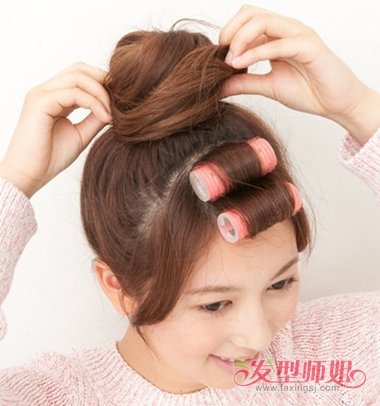 14岁小女生盘头发简单好看的步骤 14岁女生盘发教程