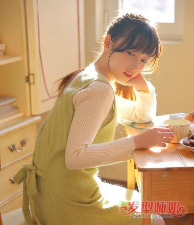 超简单初中生发型梳法 中学生梳什么好看的发型图解