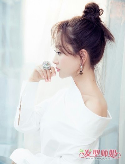 杨蓉微博发文上热搜勇气值得钦佩 杨蓉漂亮发型做最美女神