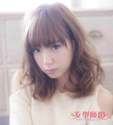 刚烫的梨花头怎么打理 梨花头自己打理