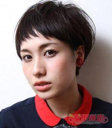 头发干燥卷曲能做蘑菇头吗 蘑菇头理发教程