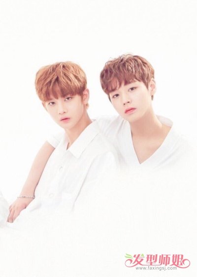 男生锅盖头烫蓬松纹理 中学生锅盖头发型男