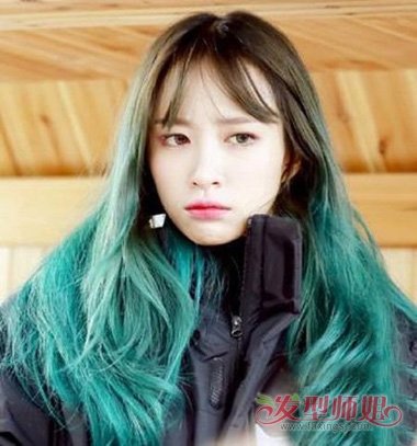 ŮȾɫʱ 20-30곱Ů䷢ʹ