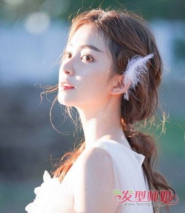 清油发质不做咸鱼女生 油湿头发藏起来变身小清新