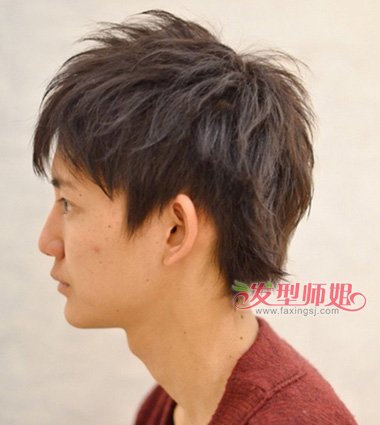 男生剪眉上个性帅气刘海打造 贵族公子范的卷发造型