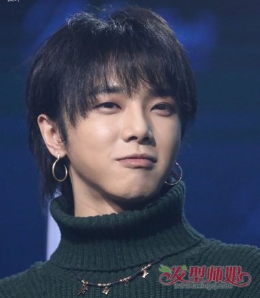 头发细软用哪款发型才能显帅 男士头发稀少梳个蓬松感高的发型好了