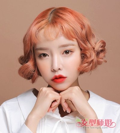 眉上刘海+短发玩转个性潮流 不愿甘于平凡的女生二次元刘海短发推荐