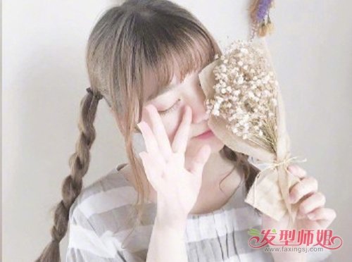 19궫˫ȿɰ ֲϵ͵У԰Ů