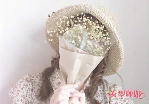 19�궫����������˫�������ȿɰ� �ֲ���ϵ���͵�У԰Ů�������