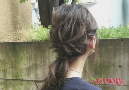 2019Ůβ˱һ ϵ෢βСŮ