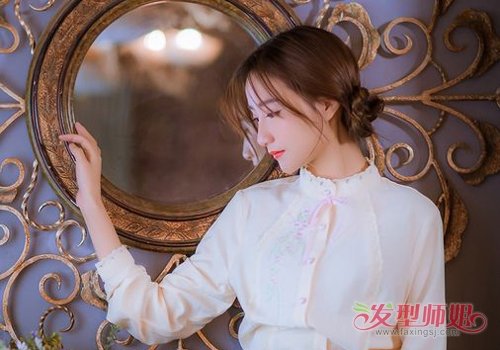 当现代盘发遇上了古典风味 痴迷复古盘发发型不是没有道理的