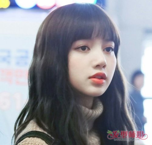 Lisa·ɫתȾʱ˧ ŮLisaȾͷ