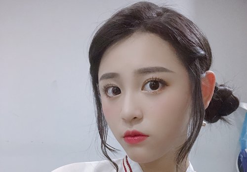 20곤Ůʱб෢̷ ͳͳ㶨