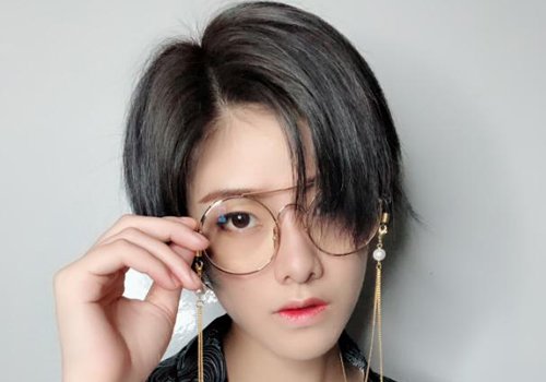 不要温柔不要淑女很燃很酷的发型让小姐姐心动 街拍女生最帅发型款式出现了