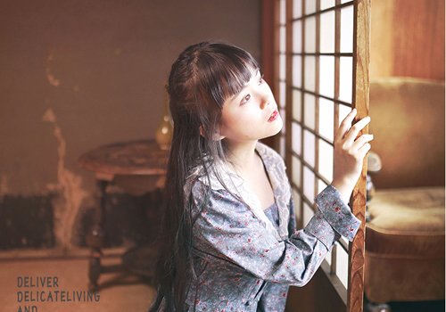 打造好看时尚扎发无需很复杂 长发女生一分钟扎发玩不停