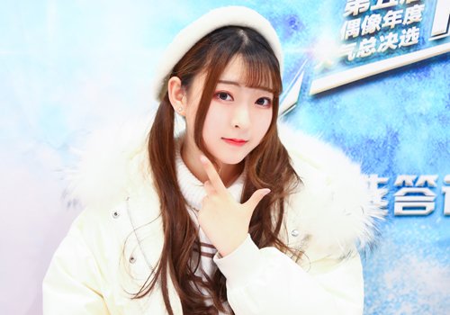 女生额头窄脸大适合什么发型 试试这5款时尚刘海发型拥有完美脸型