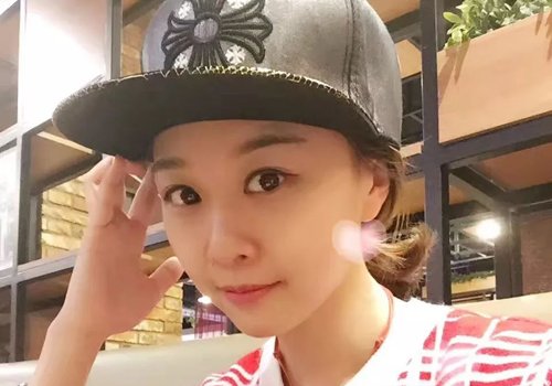 ׼Ѽñȴ˷͸ô ѼñŮͷм