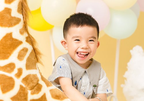 给男孩理小平头阳光又清爽 2020年男童简约流行的平头剪法新上线