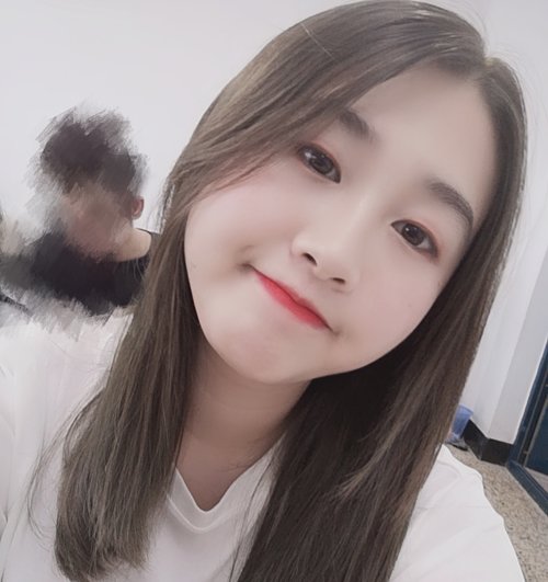 胖脸女孩适合什么长发发型 长头发这么修颜平生第一次所见