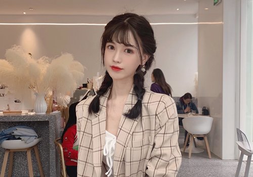 出门太急没时间洗头了怎么办 编辫子的发型把微油变温柔