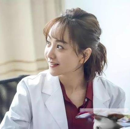 沙海梁湾发型 剧里剧外发型都甜美可人