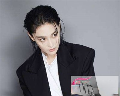 ��ܰ��̷����� ����ȫ��Ů����