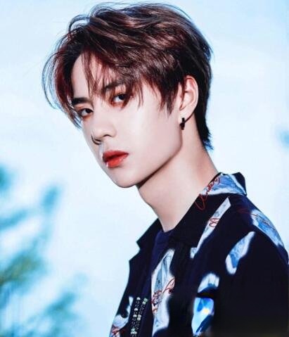 王一博发型叫什么 养眼洋气潮男首选