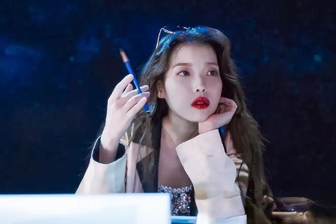 IU���Ƕ���Celebrity��MV����̫�ÿ����ӷ�ɫ�����ȫ�����������_�������з�����Ʒ���ͼƬ�����������Ż���