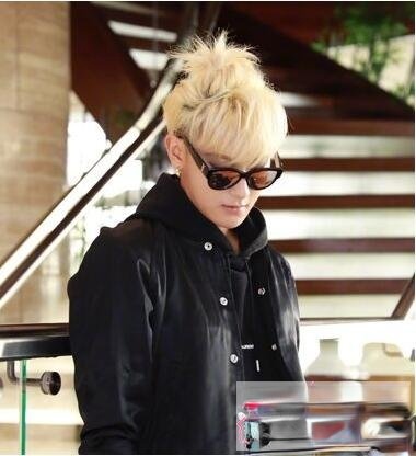 黄子韬发型叫什么 历年帅气发型大盘点