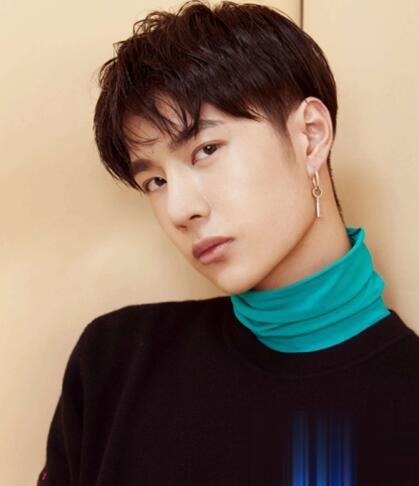 王一博发型叫什么 养眼洋气潮男首选