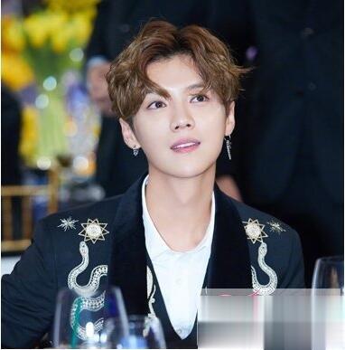 ¹�Ϸ���ͼƬ������ ��С��������Ů��